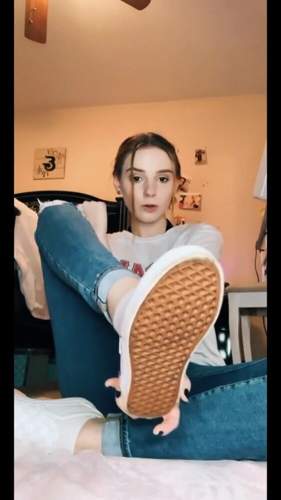 Такая девочка заслуживает лизуна