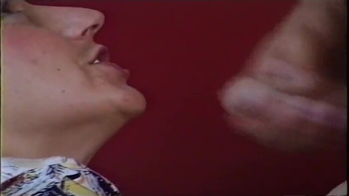 ПОДРОЧИТЕ МНЕ НА РОТ...ОЧЕНЬ ХОЧУ