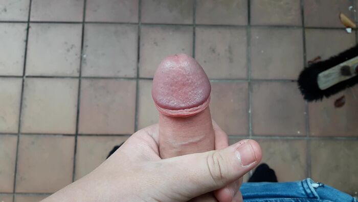 Дрочу на улице и ссу