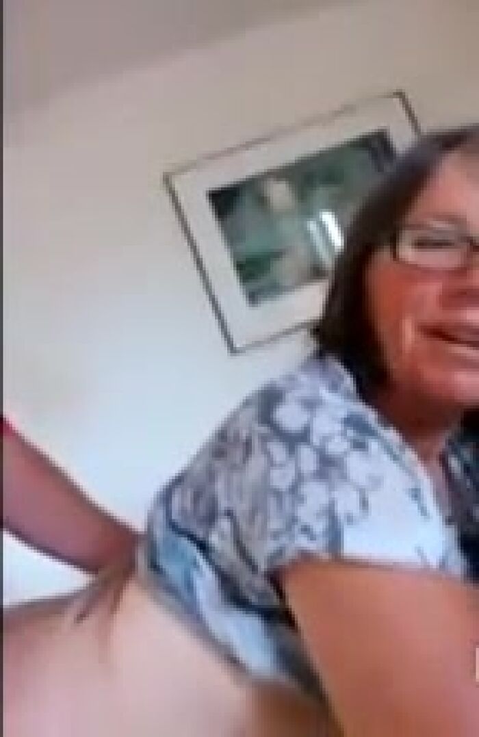 Интеллегетная анальная бабка!!