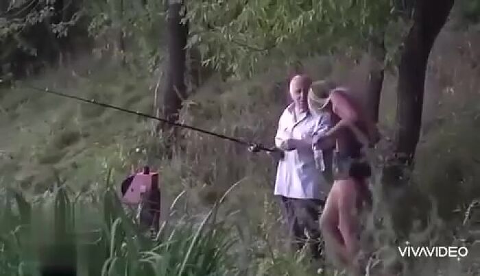 Порадувала дідулю ????