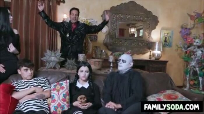 Семейка Адамс