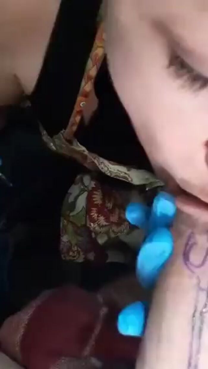 Тату с минетом