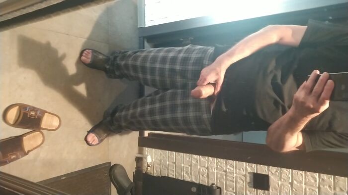 Просыпается