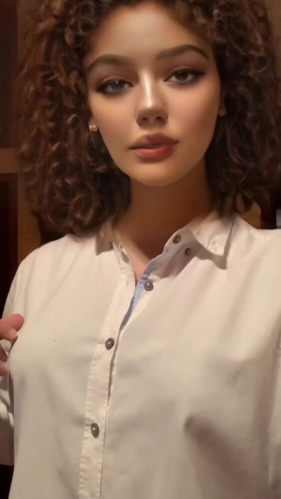 Ну тело то как у девочки )