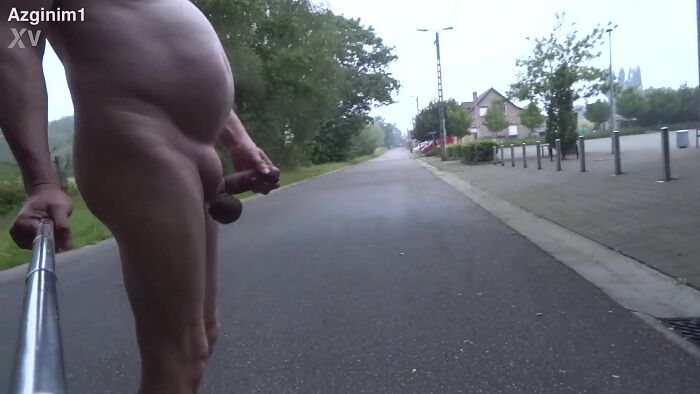 A public cumshot in Scherpenheuvel-Zichem Okselaar