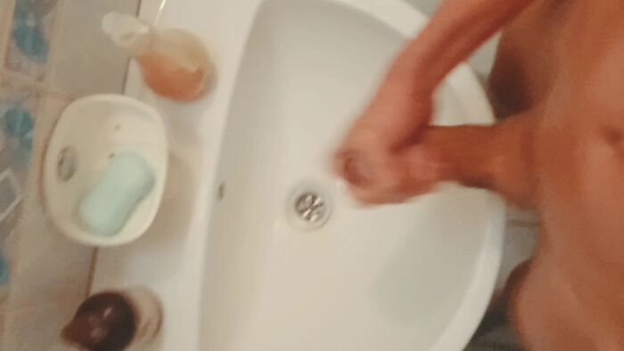 Хочешь моей спермы ?)