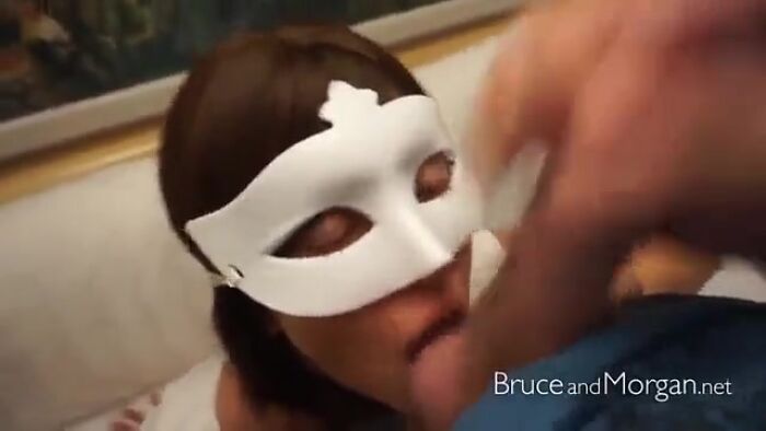 Муж снял как нассал в рот своей жене извращенке порно ви