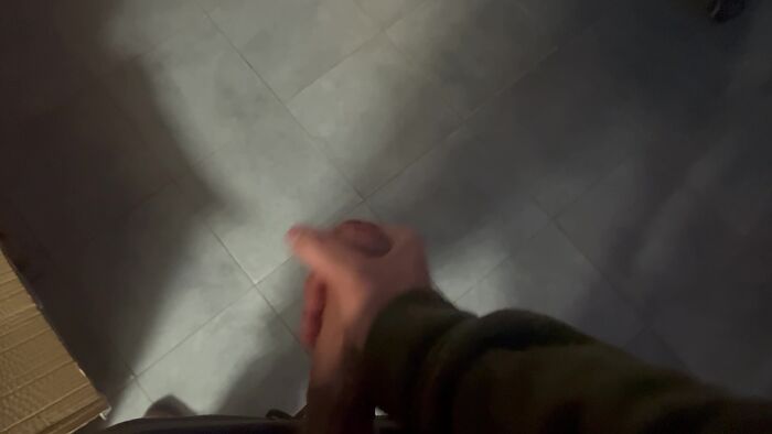 Очень мечтаю о члене что аж кончил