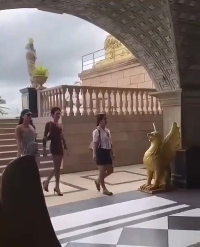 Случай в музее