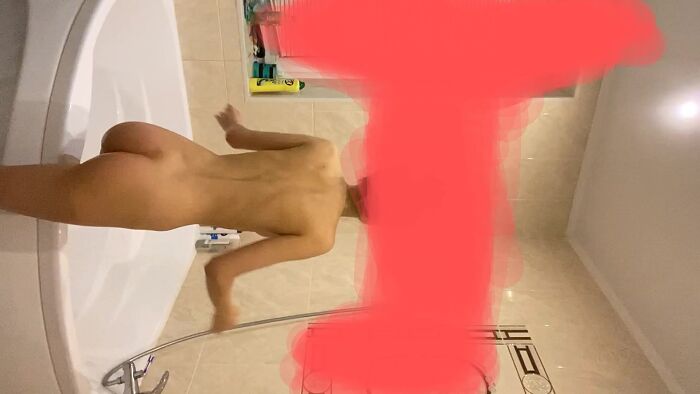 Просто купаюсь