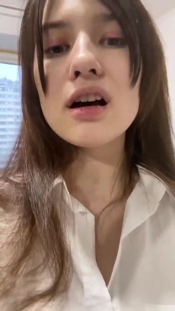 Провокаторша