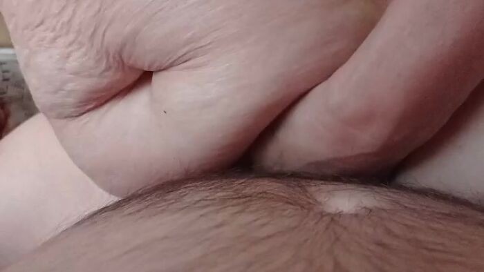 Наша девочка любит сверху..