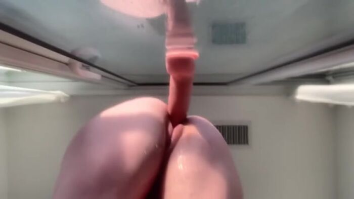 Секс игрушка и сквирт