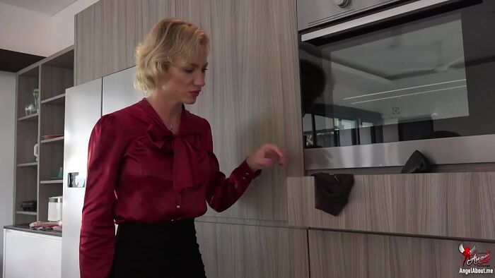 Ангел секретутка