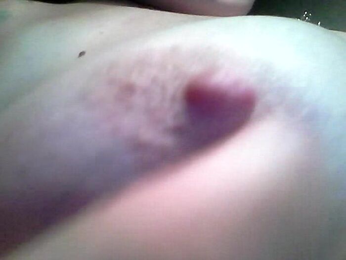 Пососите мой сосок и выебите меня