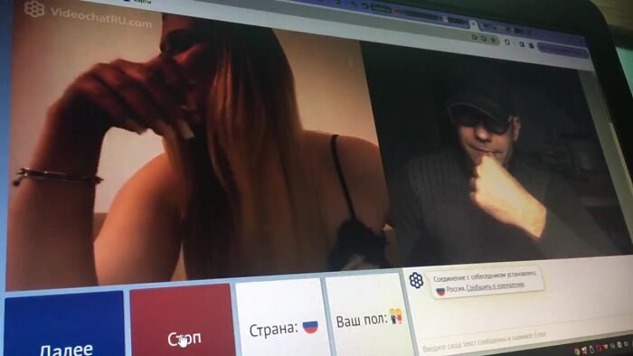 Девушки дают урок глубокой глотки