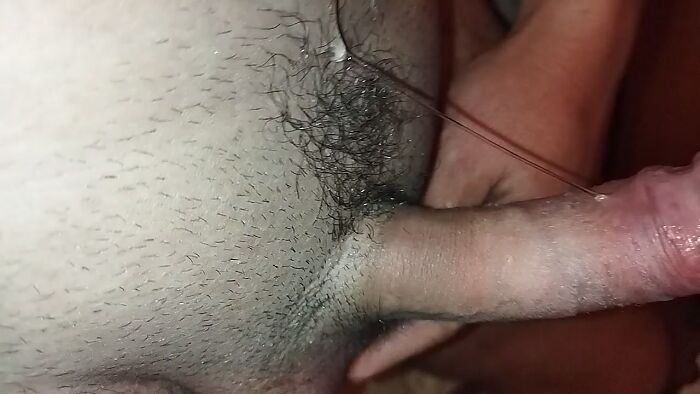 Наслаждаюсь дрочкой! Смазка льется рекой