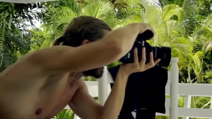 Фигуристая кубинка на фотоссесии