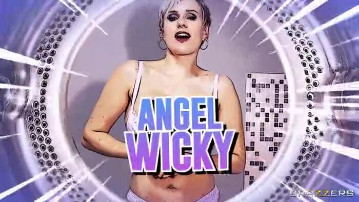 Милфа отработала за дочку