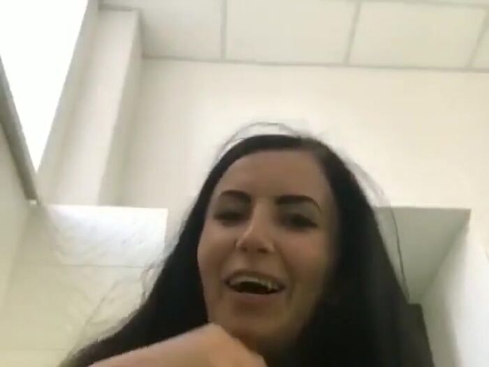 Секс в общественном месте 3