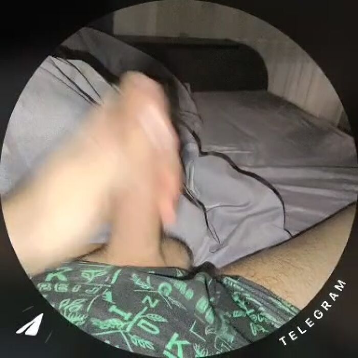 Дрочу и кончаю