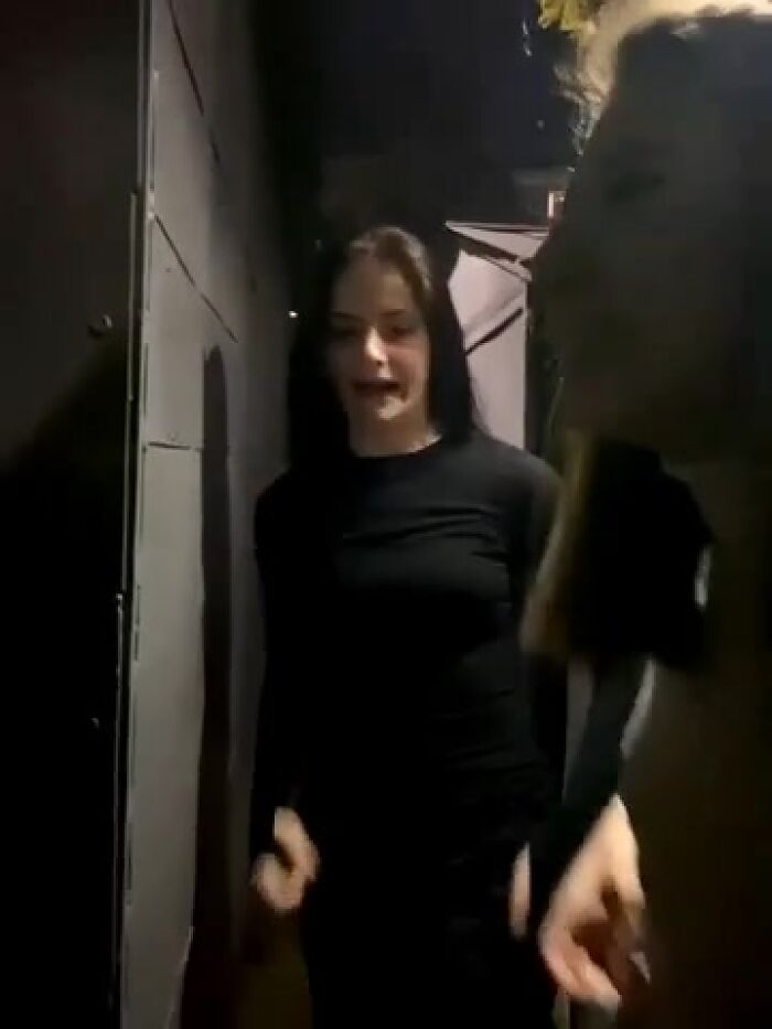 girl 3