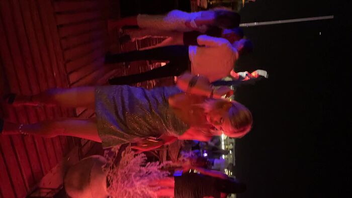 Жаркий вечер