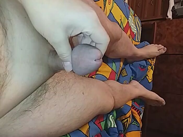 Слил спермочку наш мальчик