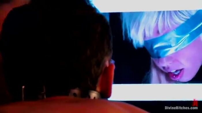 Жесткий страпон