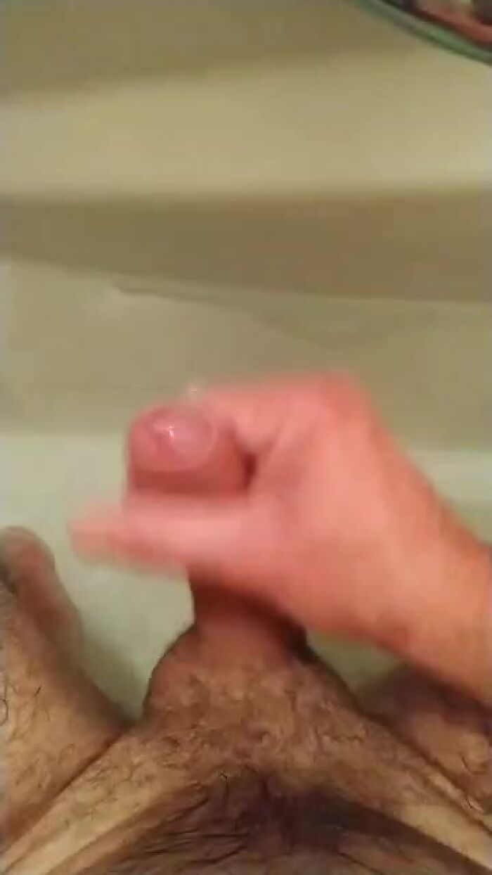 Ой...кончил...а за дверью три посторонних человека)))