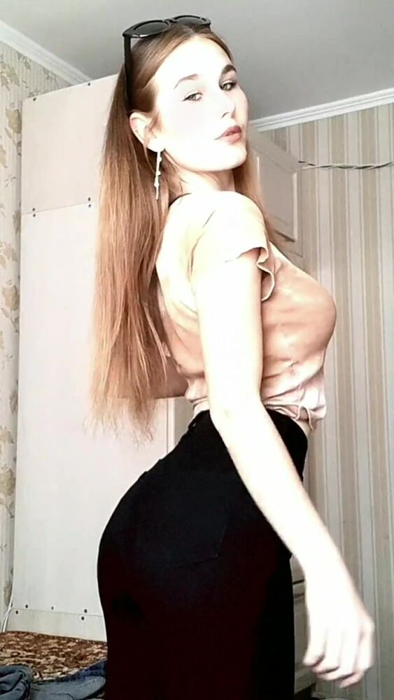 Моя попочка так и хочет Трой член????