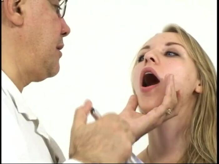 Грубый осмотр у врача гинеколога