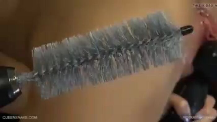 Іздівається