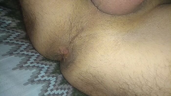 Дырочка. Ждет