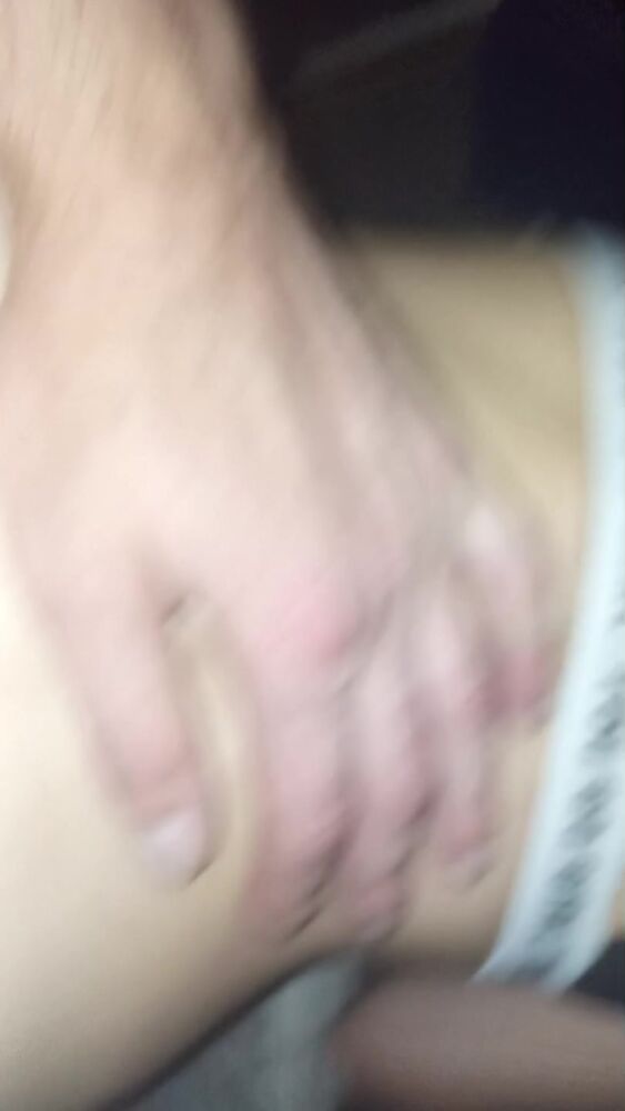 Трахаю жену Ксюшу стоя у подоконика