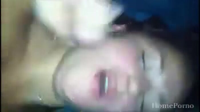 МЖМ в парке на людях